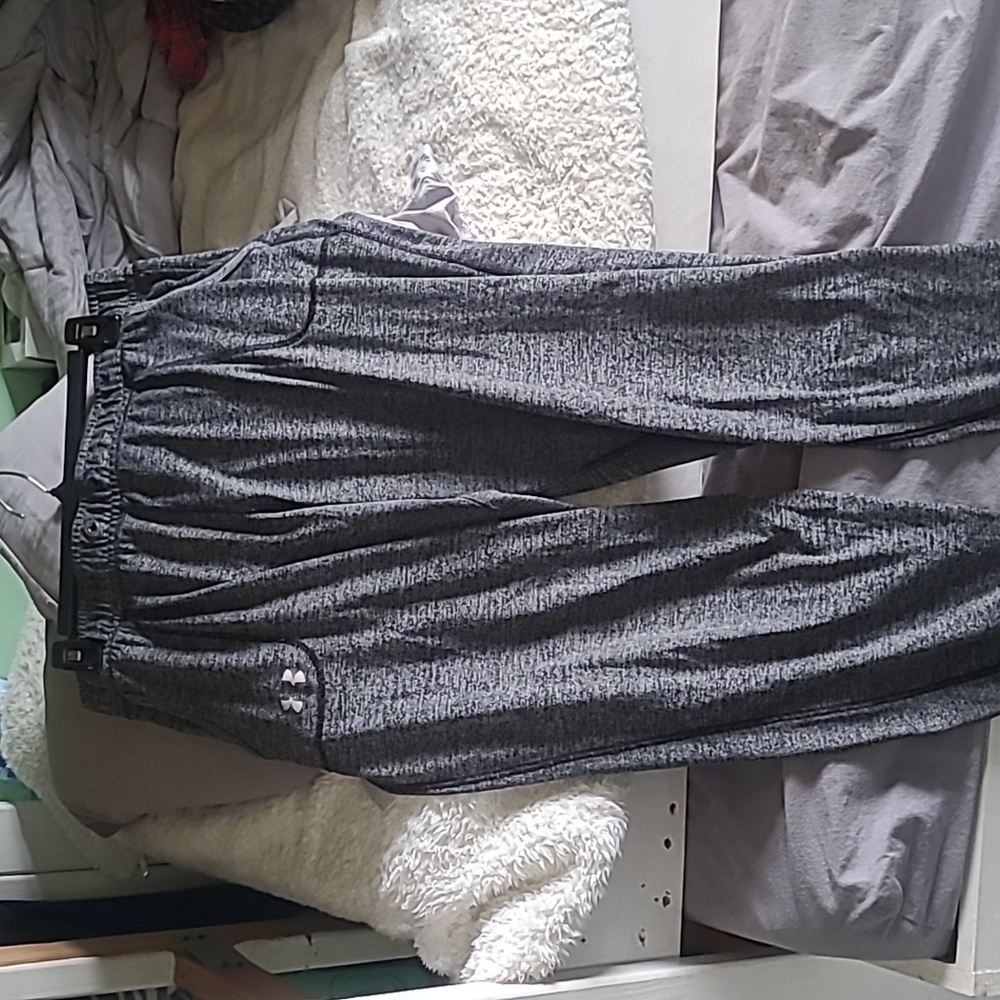 Under Armour Large joggers, Grey and black